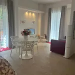 Trecento7Flat